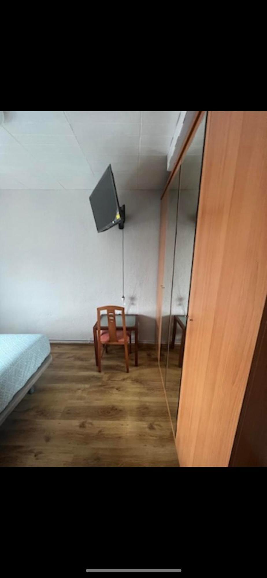 Bed Vallecas Hotel Madrid Bagian luar foto